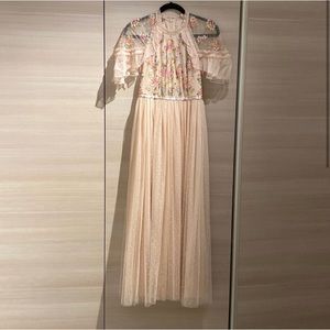 Gorgeous needle and thread used twice great price